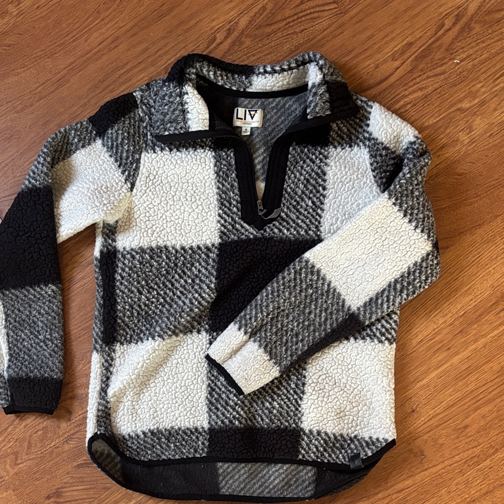 Men's Black and White Checkered Sweater